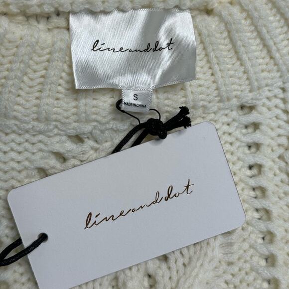 NWT LINE AND DOT Women’s Cream Chunky Cableknit Crew Neck Bubble Sleeve Sweater - Picture 3 of 9